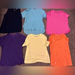 Womens active wear Tshirts size large